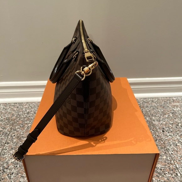 Authentic Louis Vuitton Siena MM crossbody bag new with box - Picture 3 of 11